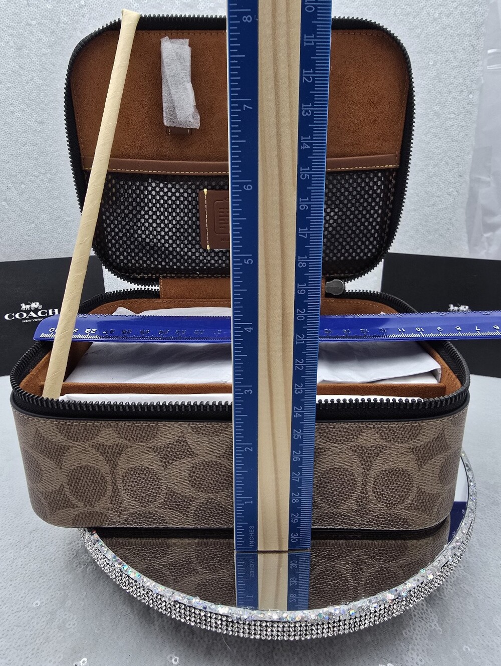 Coach Tech Organizer In Colorblock Signature Canvas Secure Zip Around - Picture 10 of 14